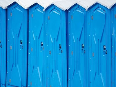 Local Restroom Trailer Rental in Glendale, RI
